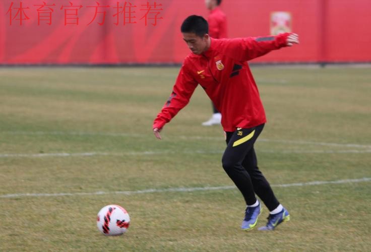 黄开俊:足球少年的迷茫与坚持 黄开俊:足球少年的迷茫与坚持